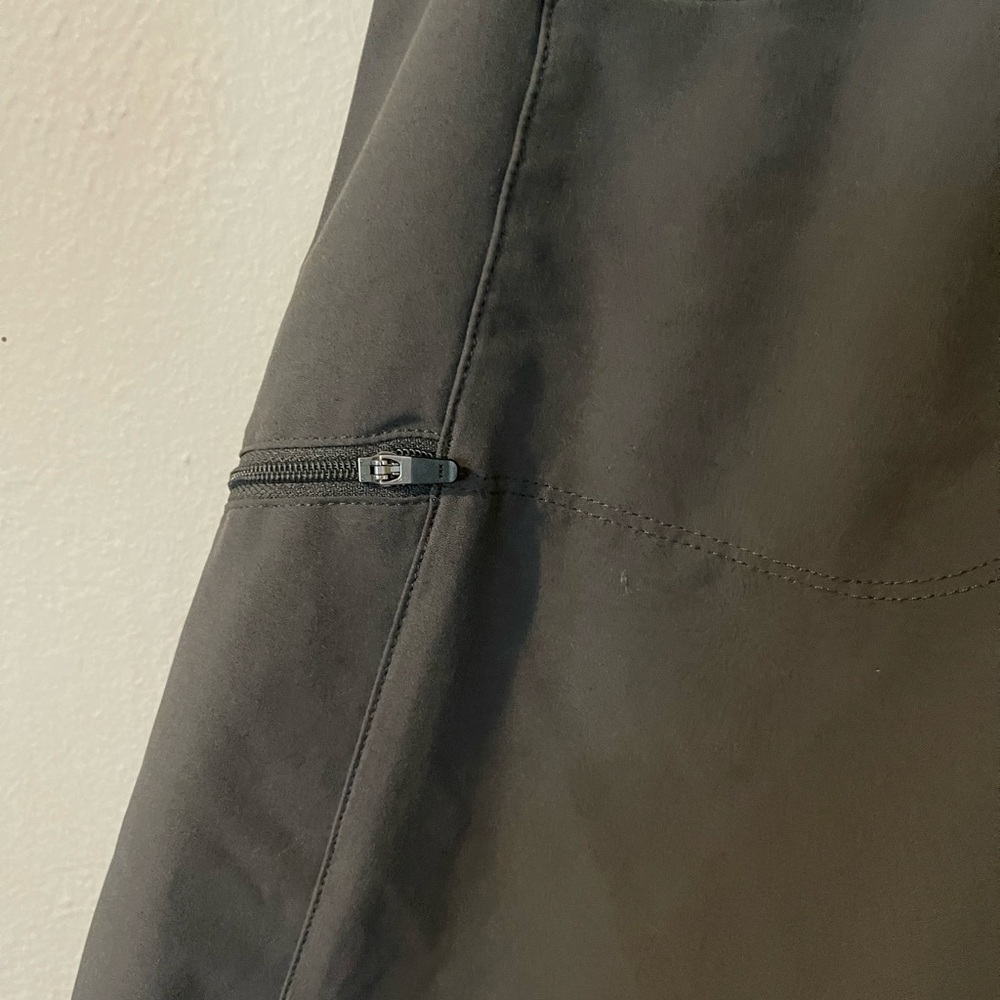 Patagonia Dark Gray Capri Pants - Picture 4 of 7
